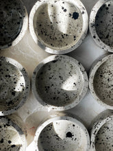 Załaduj obraz do przeglądarki galerii, PODSTAWKA NA KOPAL NAKRAPIANA