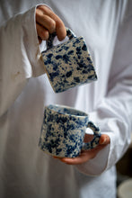 Załaduj obraz do przeglądarki galerii, KUBEK NAKRAPIANY
